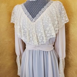 Vintage wedding dress